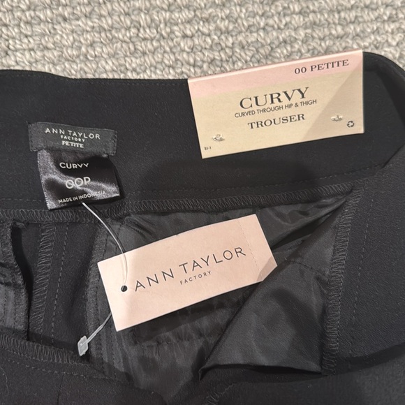 ✨BRAND NEW ANN TAYLOR✨ Curvy Trouser Size 00 Petite - Picture 3 of 4